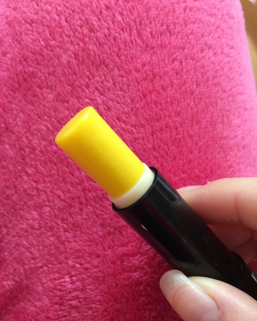 リップクリーム エレクトロポップ/MAYBELLINE NEW YORK/リップケアを使ったクチコミ（2枚目）