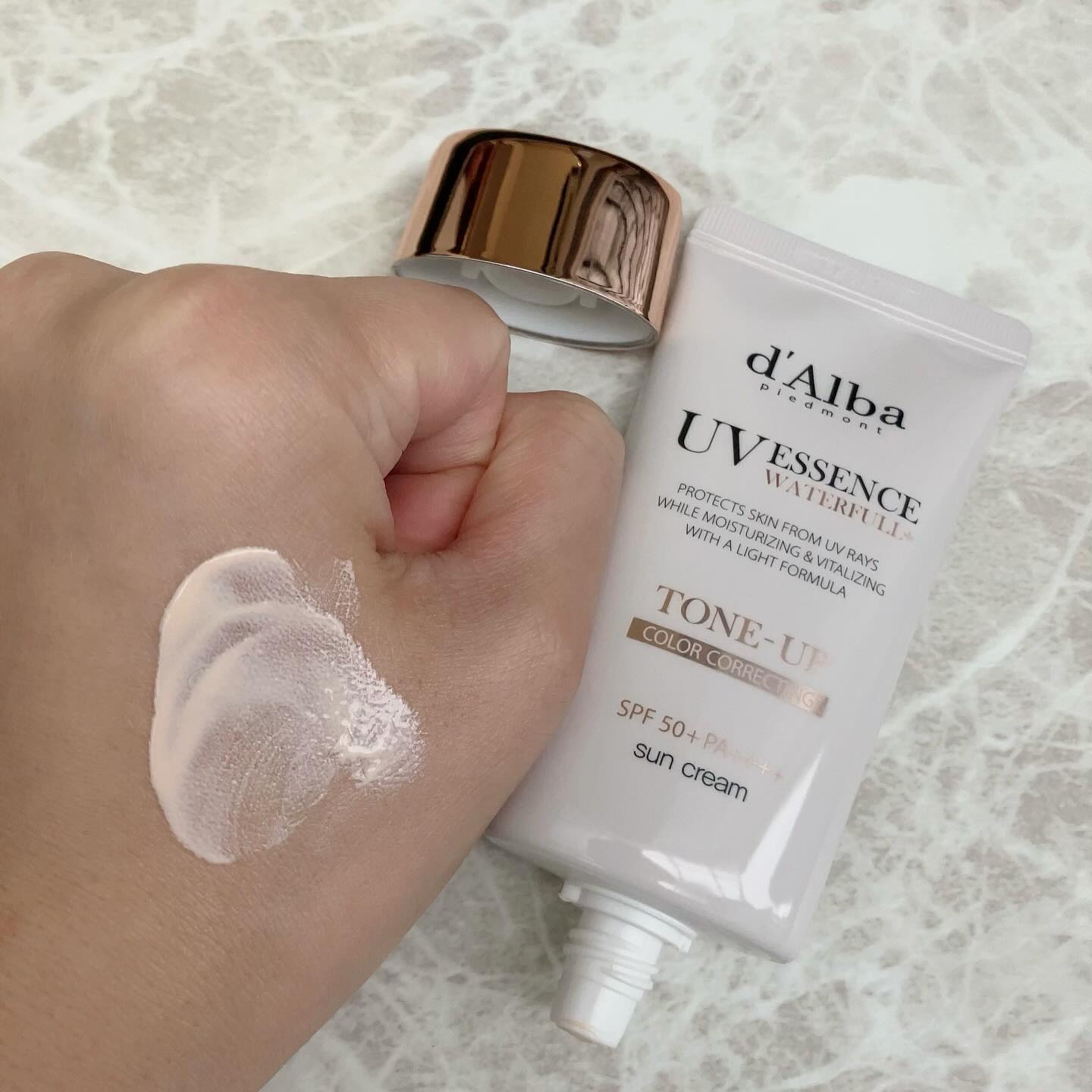 ダルバ ウォータフル エッセンス サンクリーム/ダルバ/日焼け止めクリームを使ったクチコミ（3枚目）