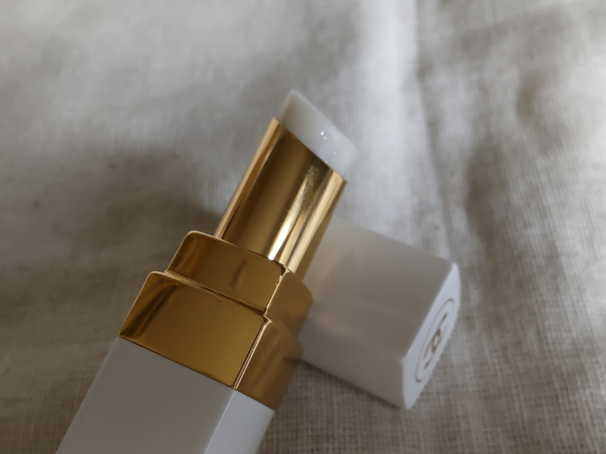 シャネル ルージュ ココ ボーム 912 ドリーミー ホワイト/CHANEL/口紅を使ったクチコミ（2枚目）