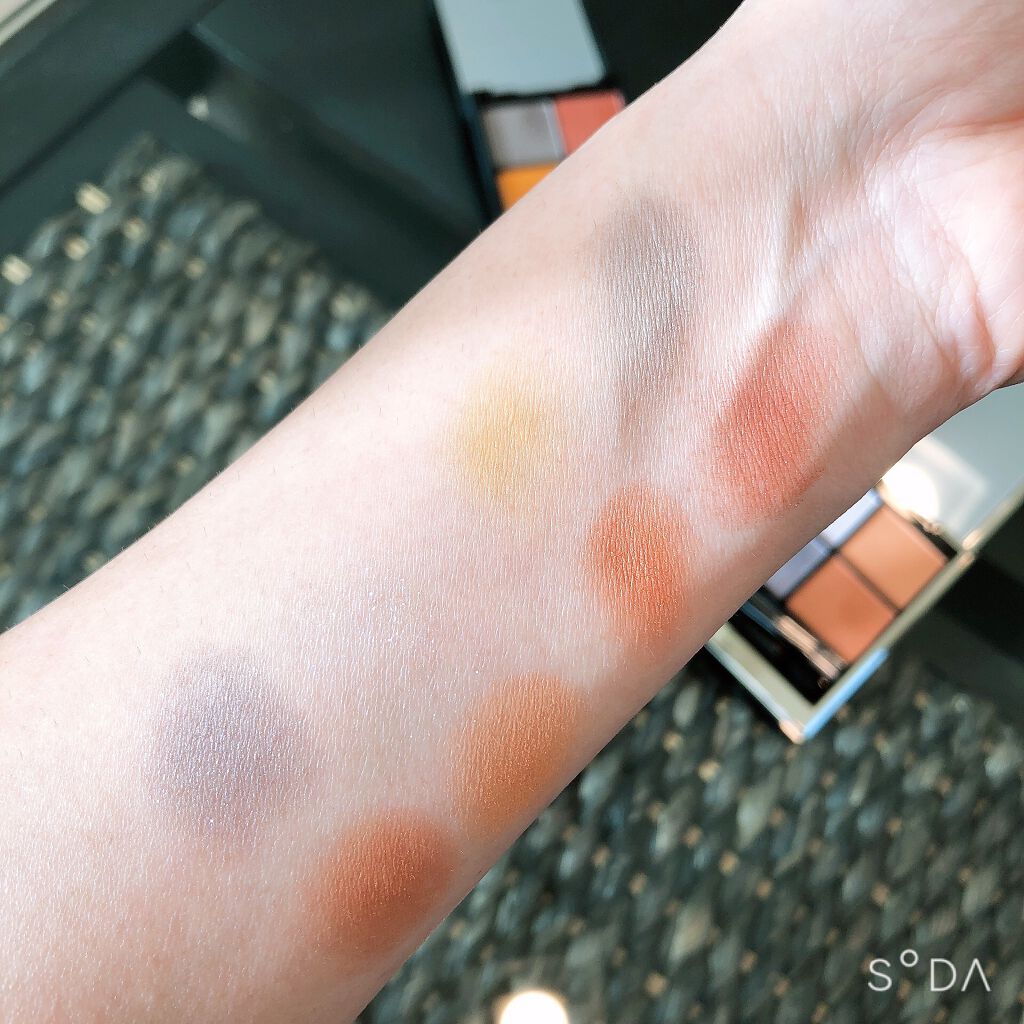 あなたはどっち派？Celvoke・SUQQUのアイシャドウパレットを徹底比較