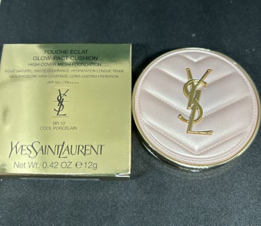 YVES SAINT LAURENT BEAUTE ピュアショット エアリーライト UV50のクチコミ「大阪でイヴ・サンローランのクッションファンデーションを購入しました。
サンプルで日焼け止め兼化.....」（1枚目）