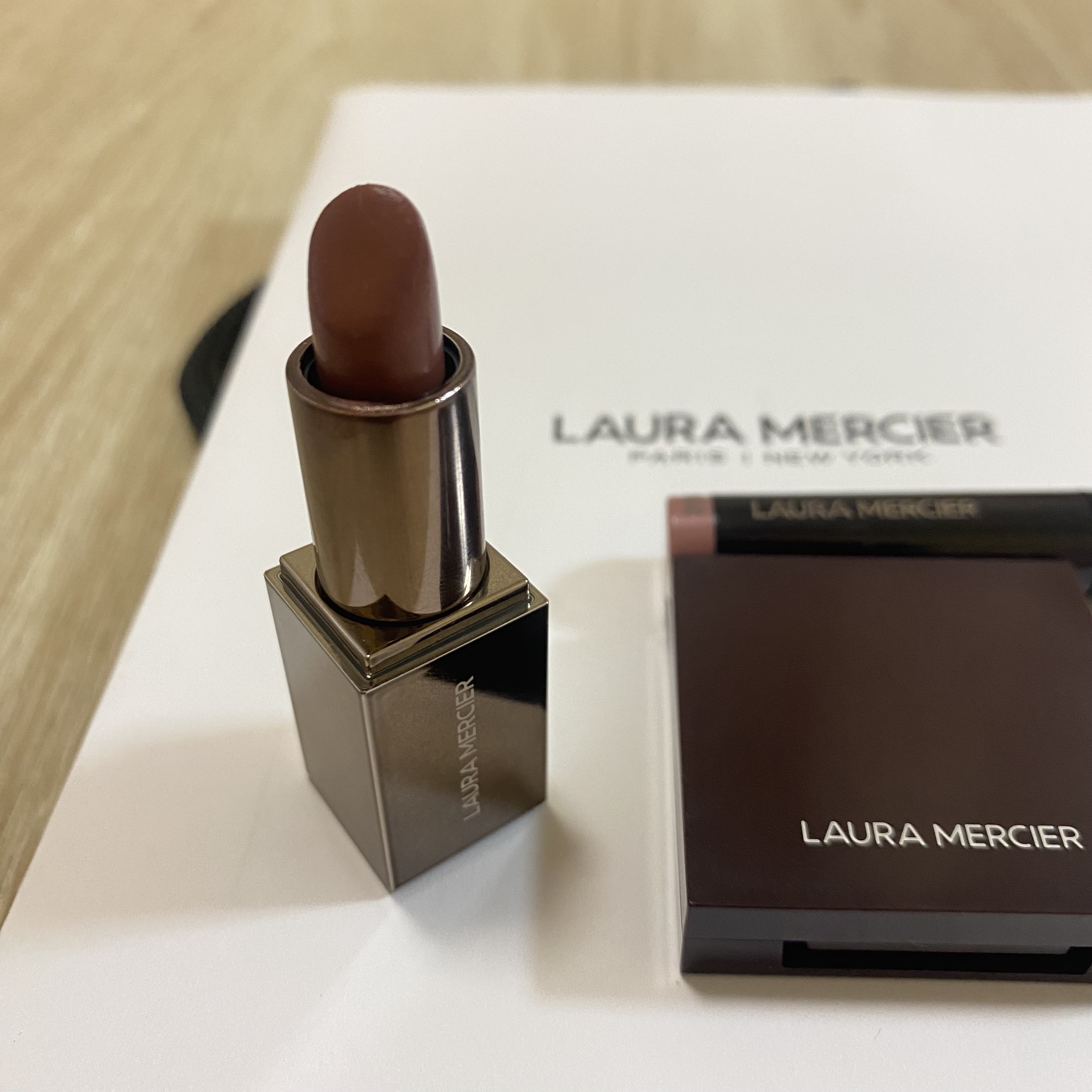 ルージュ エッセンシャル シルキー クリーム リップスティック/ローラ メルシエ/口紅を使ったクチコミ（2枚目）