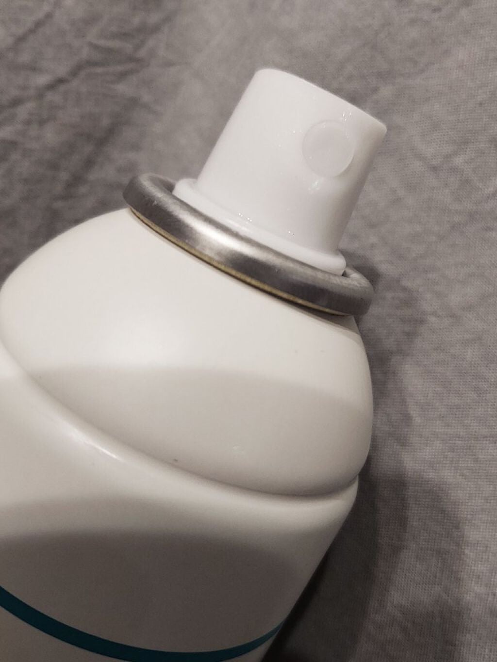 えむ on LIPS 「キュレルのスプレー化粧水が便利すぎて手放せない!敏感肌にも使え..」(3枚目)