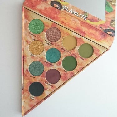 GLAMLITE Pizza Slice Palette Veggie Lover's/Glamlite/パウダーアイシャドウを使ったクチコミ（2枚目）
