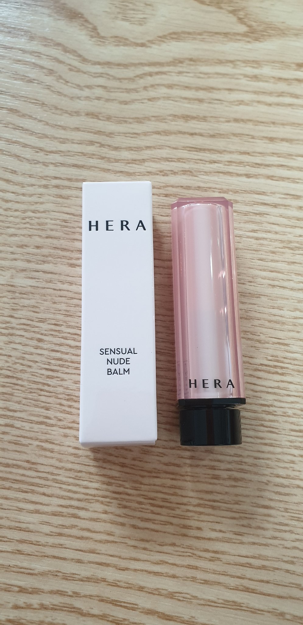 センシュアル ヌードバーム 429 NAKED ALMOND/HERA/リップバームを使ったクチコミ（1枚目）