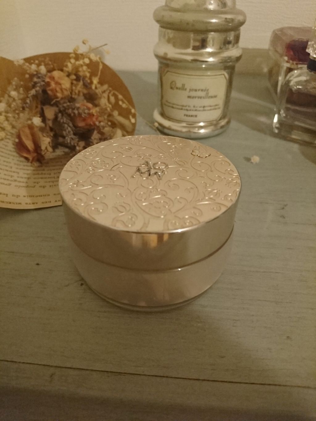 AQ MW フェイスパウダー/DECORTÉ/ルースパウダーを使ったクチコミ(1枚目)