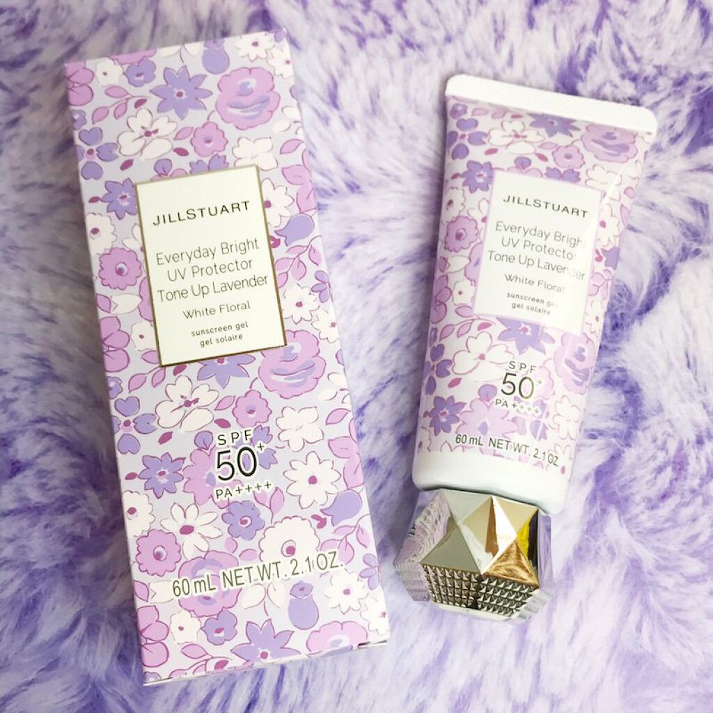 エブリデイブライト UVプロテクター トーンアップラベンダー ホワイトフローラル/JILL STUART/化粧下地を使ったクチコミ（1枚目）