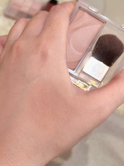 シームレストーン ブラッシュ SB04 トースト/excel/パウダーチークを使ったクチコミ(3枚目)