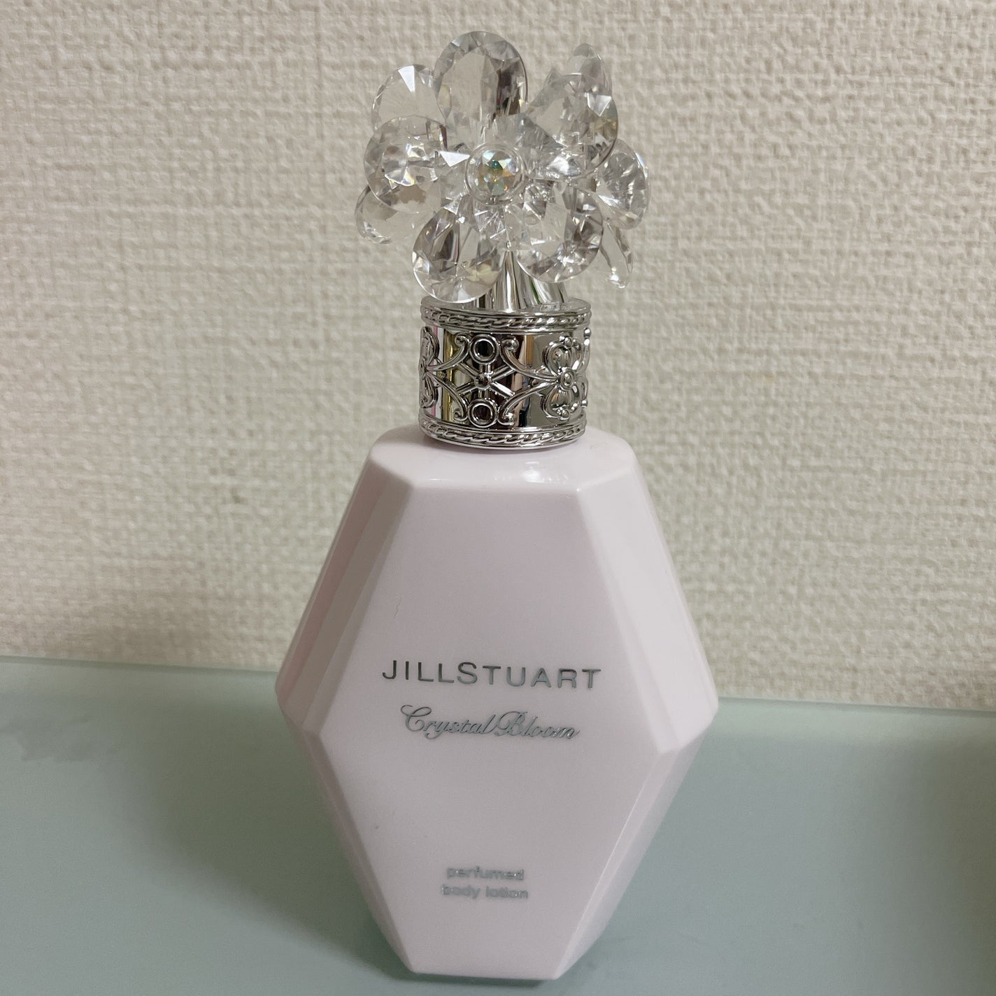 クリスタルブルーム パフュームド ボディローション/JILL STUART/ボディローションを使ったクチコミ(2枚目)