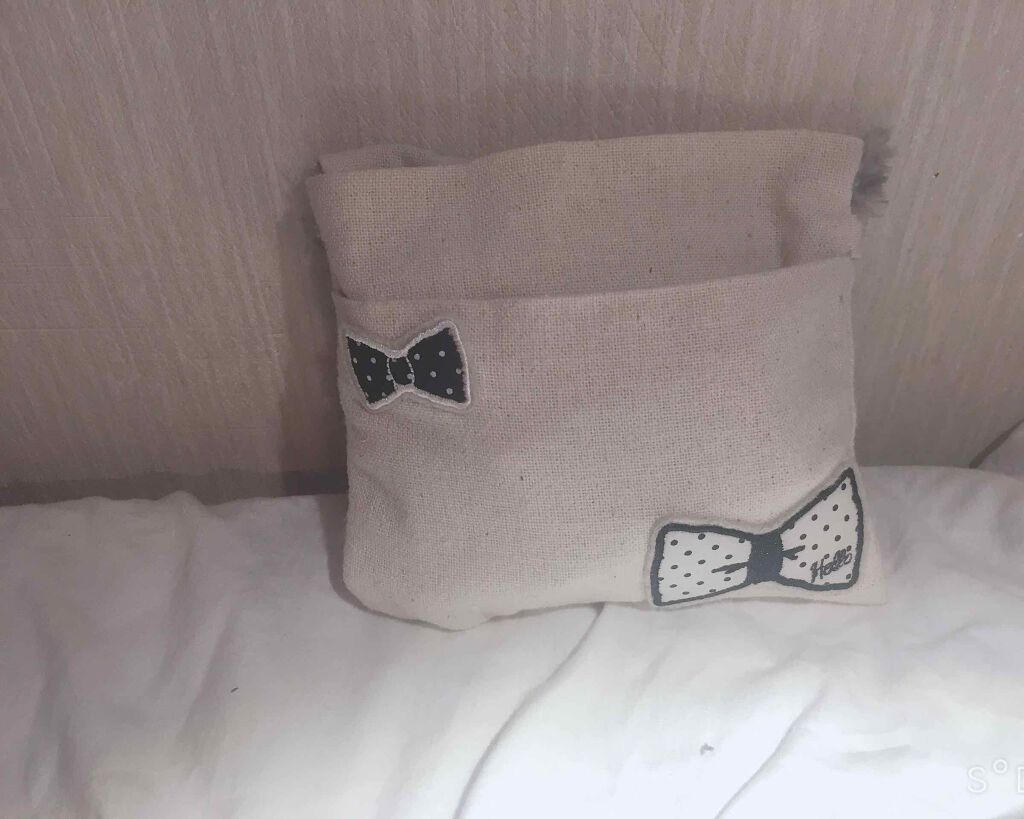 ゆの on LIPS 「私の学校に持って行ってるポーチ紹介です🥰最後まで見て頂けたら嬉..」(2枚目)