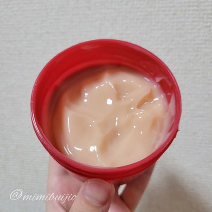 ボディヨーグルト ストロベリー/THE BODY SHOP/ボディローションを使ったクチコミ(2枚目)