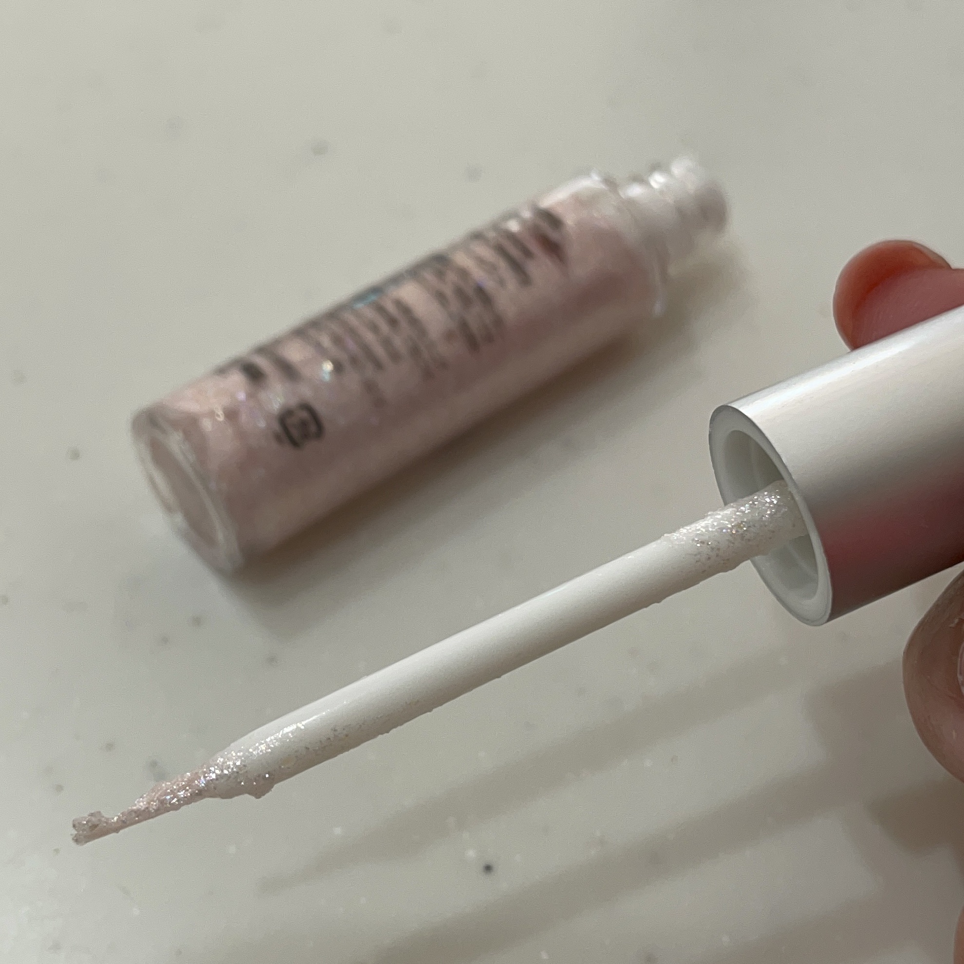 フェアリージュエルアイグリッター/Milk Touch/グリッターを使ったクチコミ（3枚目）