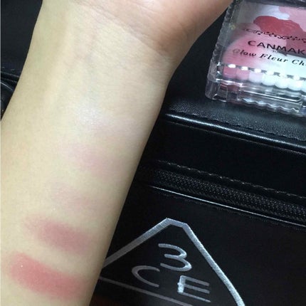 グロウフルールチークス/キャンメイク/パウダーチークを使ったクチコミ(3枚目)