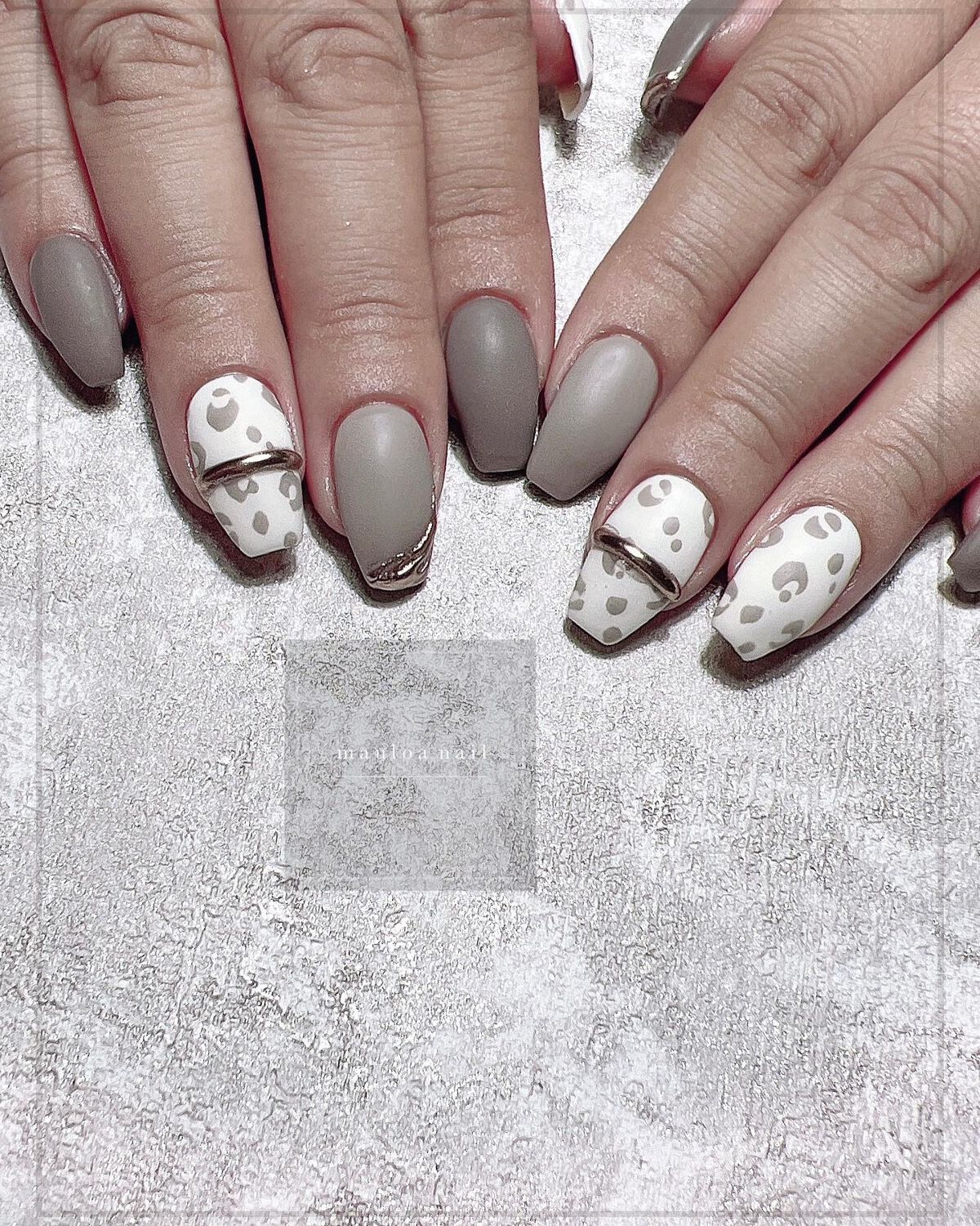 #フレンチネイル,#ネイル,#アートネイル,#パールネイル,#リングネイル,#フレンチネイル,#ブラックネイル,#ミラーフレンチネイル,#ミラーネイル,#手書きアートネイル,#ミラーアートネイル,#パーツネイル,#ヒョウ柄ネイル,#レオパード柄ネイル,#秋ネイル,#天王寺ネイル,#アニマルネイルのネイルデザイン