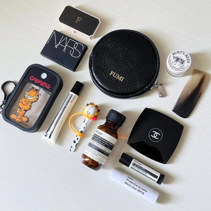 Water Buffalo Horn Narrow Mini Comb/KOST KAMM/ヘアコームを使ったクチコミ(2枚目)