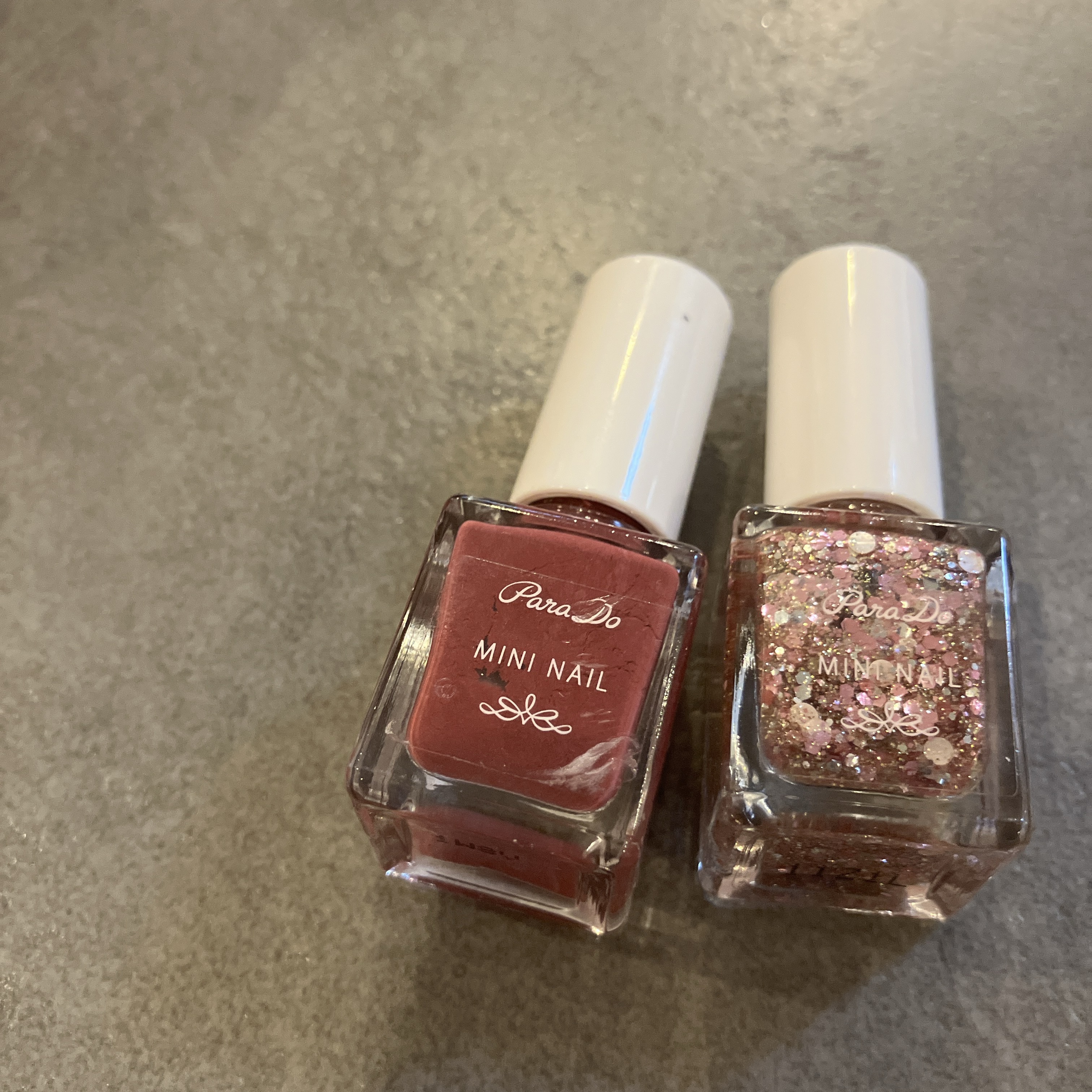ミニネイル RD07 グラマラスルビー/パラドゥ/マニキュアを使ったクチコミ（1枚目）