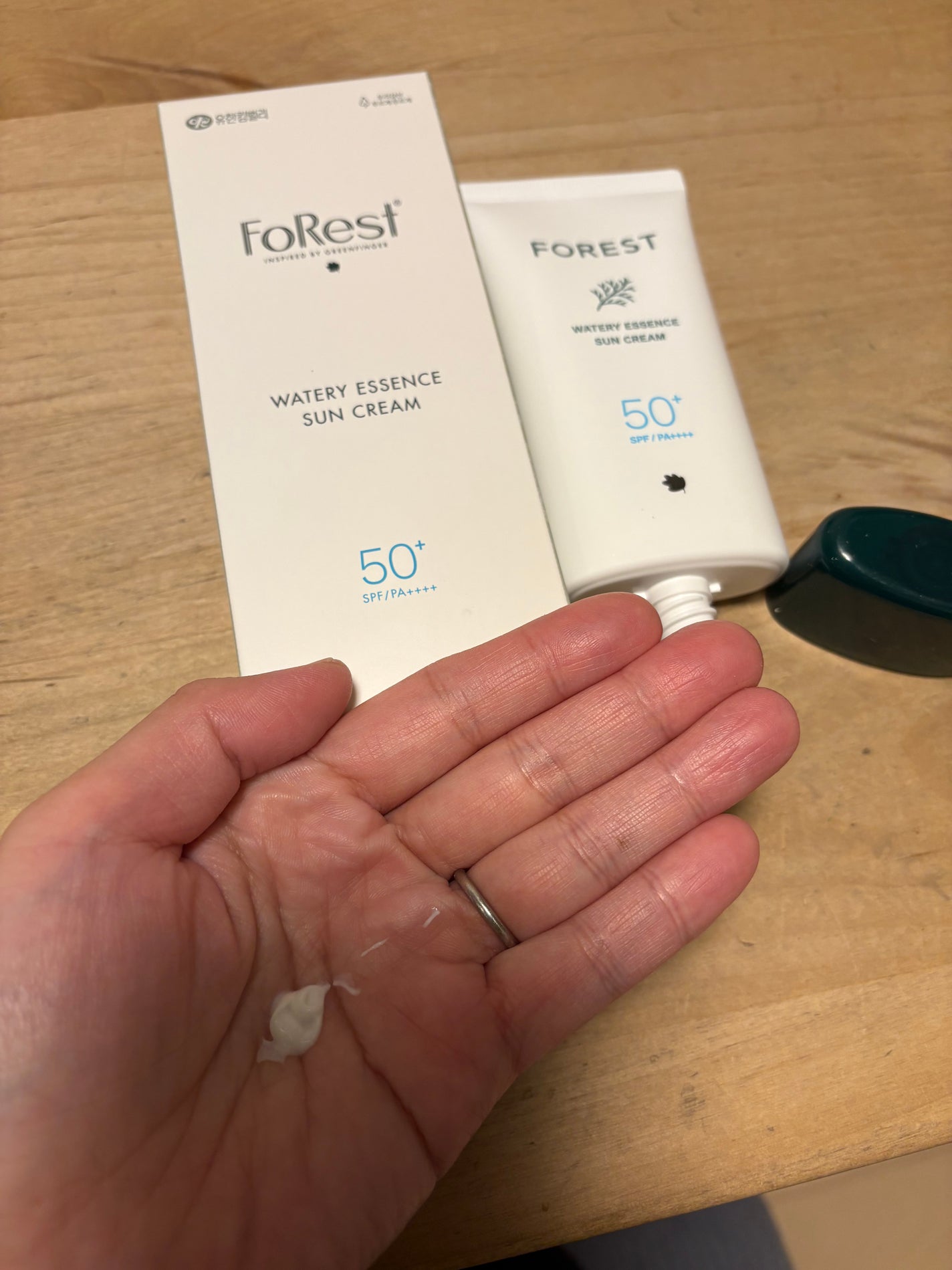 ちーのママ on LIPS 「フォレストエッセンスサンクリーム(80ml)を使って満足です。..」(3枚目)