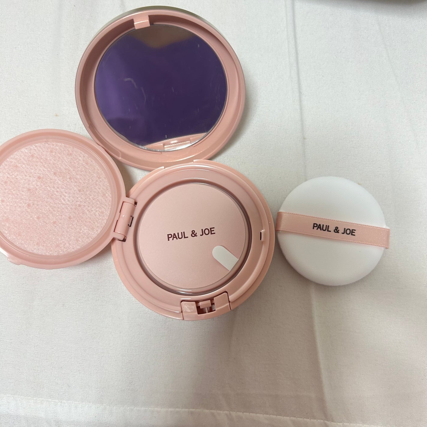 シースルー ヴェール コンパクト/PAUL & JOE BEAUTE/ファンデーションを使ったクチコミ(2枚目)