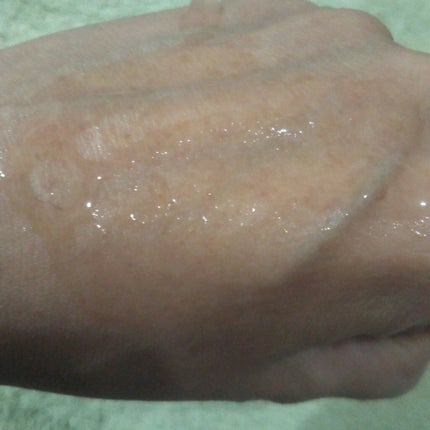 アロヴィヴィ どくだみとろとろローションのクチコミ「森林浴を思わせるほのかな精油(アロマオイル)の香りと、5種類の植物エキスと植物性セラミド(保湿.....」(3枚目)