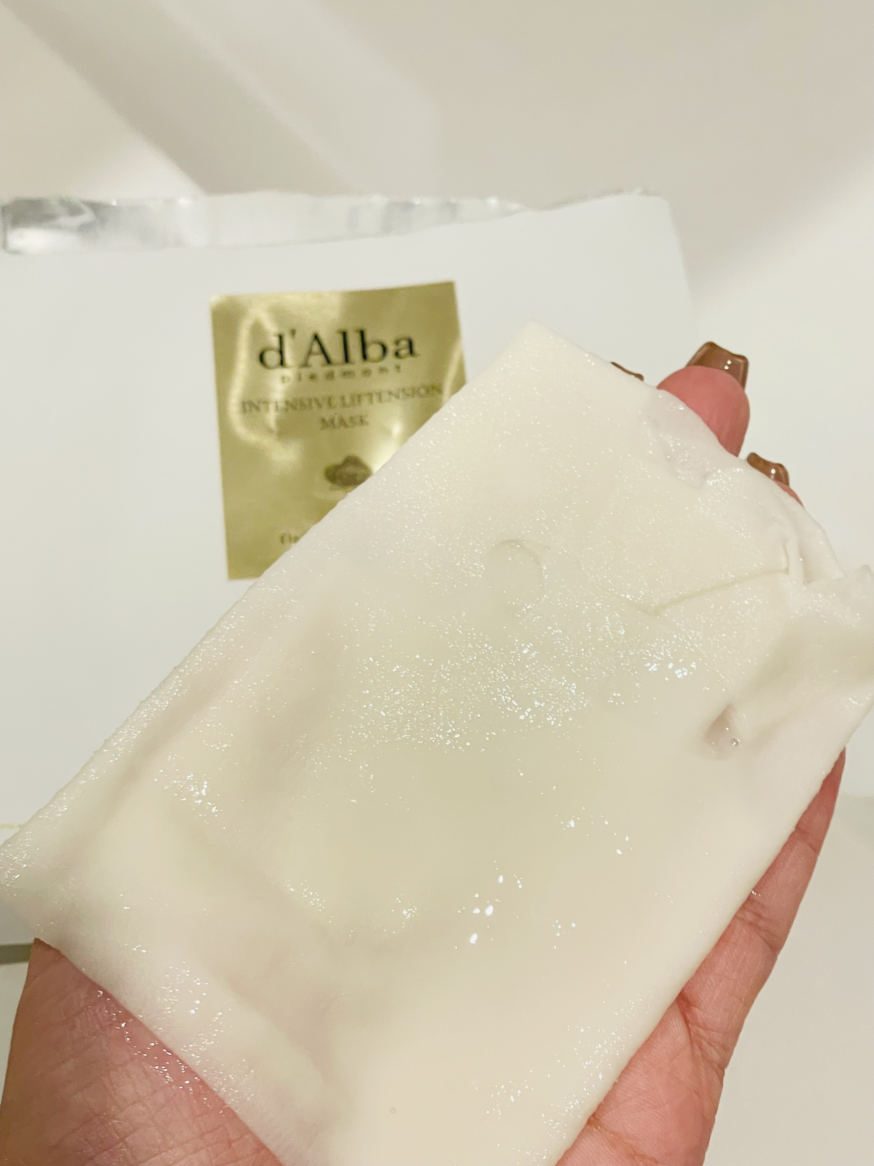 ホワイトトリュフナリシングトリートメントマスク/ダルバ/シートマスク・パックを使ったクチコミ（3枚目）