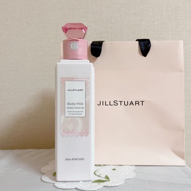 ジルスチュアート ボディミルク ストロベリー ショコララテ/JILL STUART/ボディミルクを使ったクチコミ（1枚目）