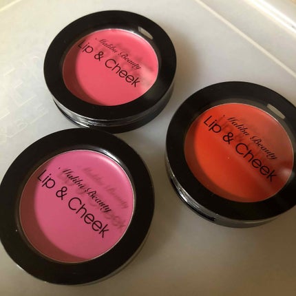 マリブビューティー リップ&チークのクチコミ「01.07.08です!
指で塗るも良し、ですが
発色良く塗りたい時はブラシが必要です!
使いに.....」(1枚目)