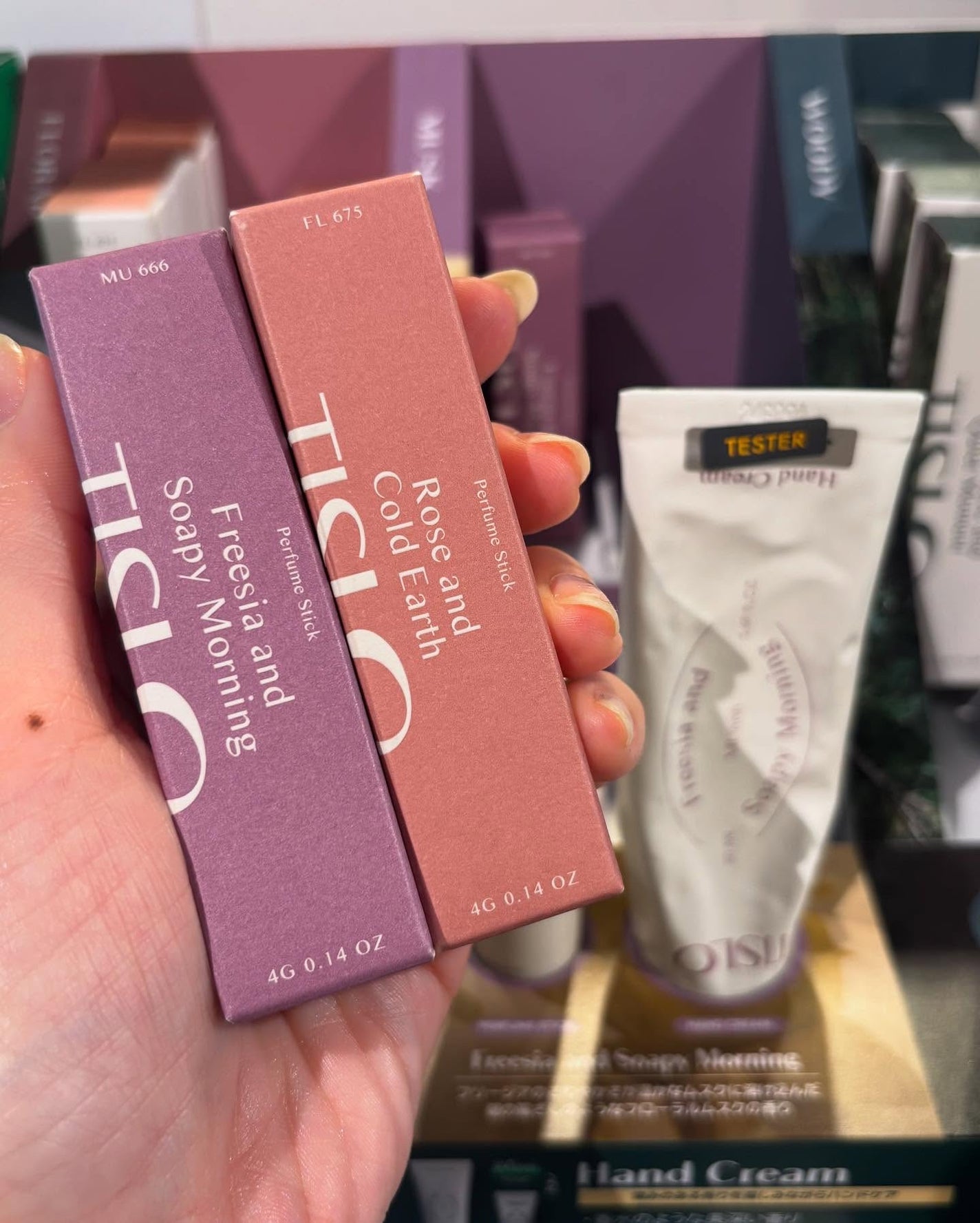 Cedarwood and Quiet Moment/Perfume Stick/TISLO/練り香水を使ったクチコミ(7枚目)