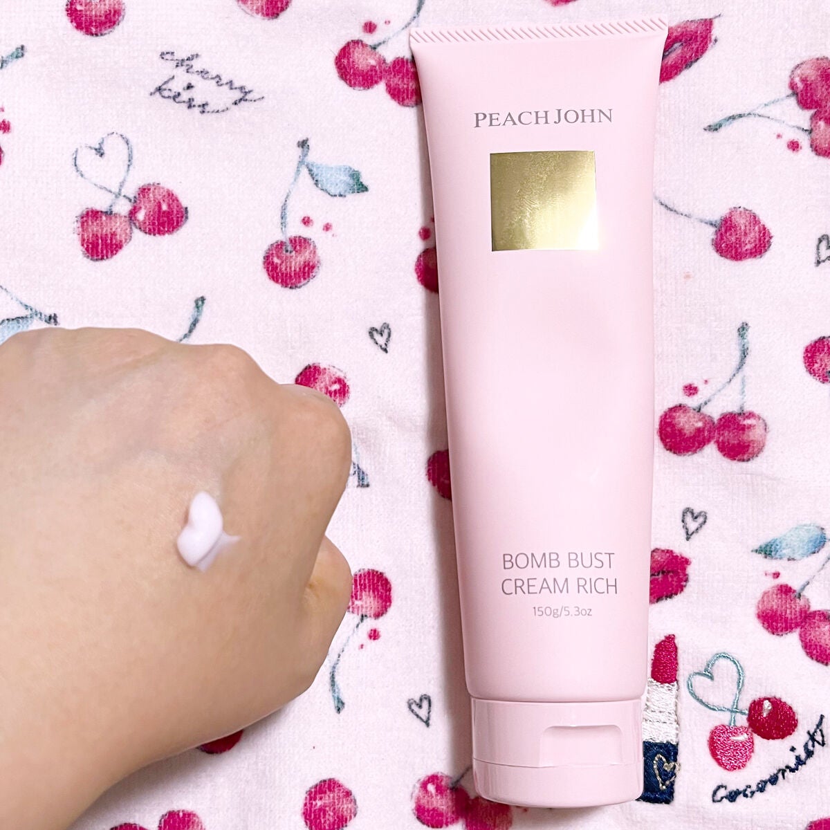 ボムバストクリーム リッチ/PEACH JOHN/バスト・ヒップケアを使ったクチコミ(2枚目)