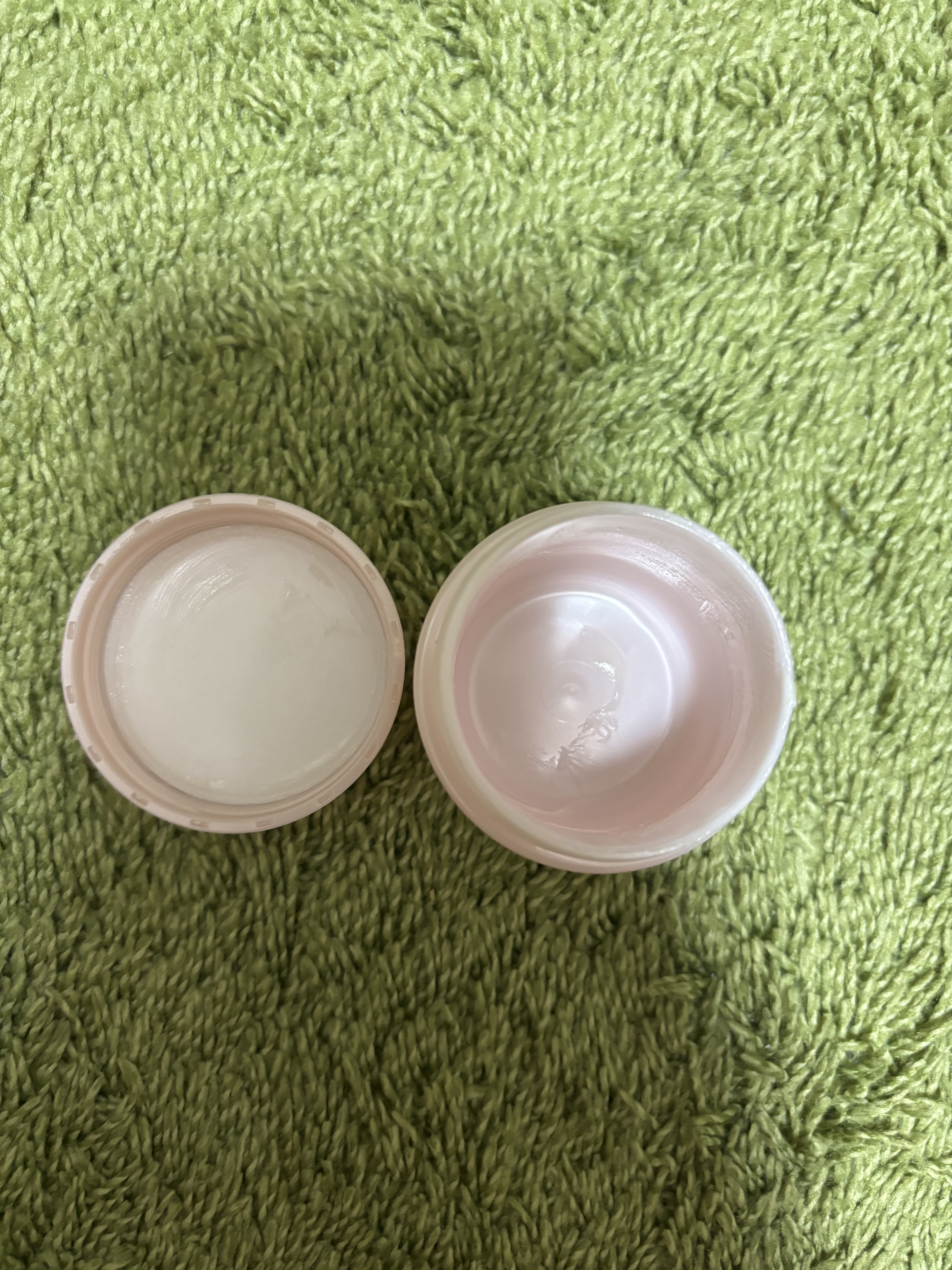 ムーサイオDNクリームW/フォーデイズ/フェイスクリームを使ったクチコミ（1枚目）