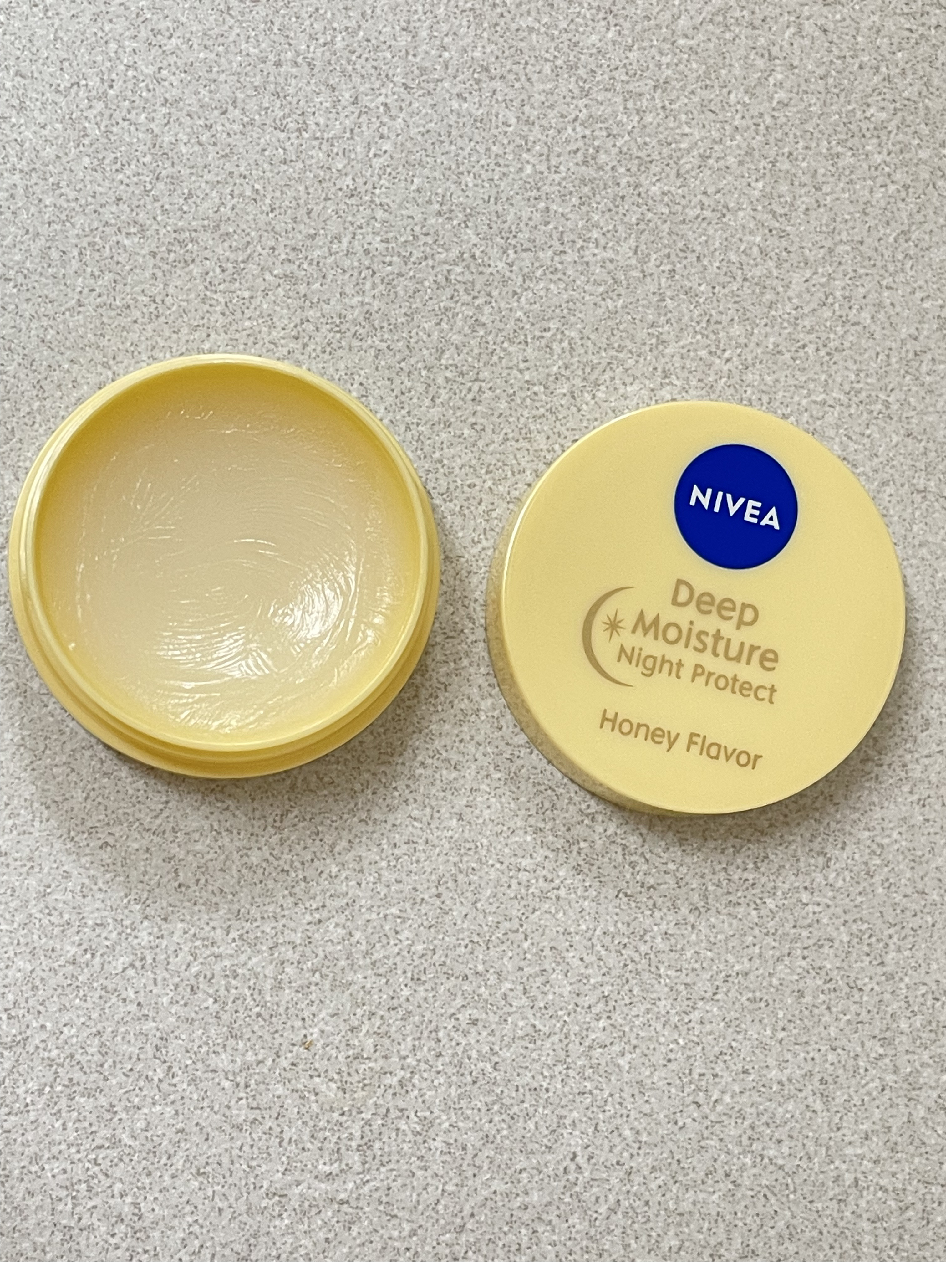 ディープモイスチャーナイトプロテクト はちみつの香り/ニベア/リップマスクを使ったクチコミ（3枚目）