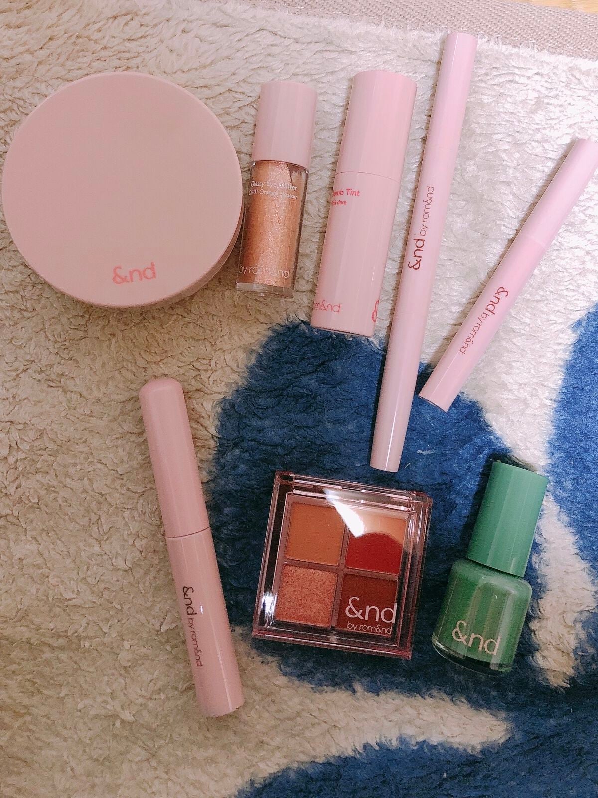 アンドバイロムアンド グラッシーボムティント/&nd by rom&nd/リップティントを使ったクチコミ(1枚目)