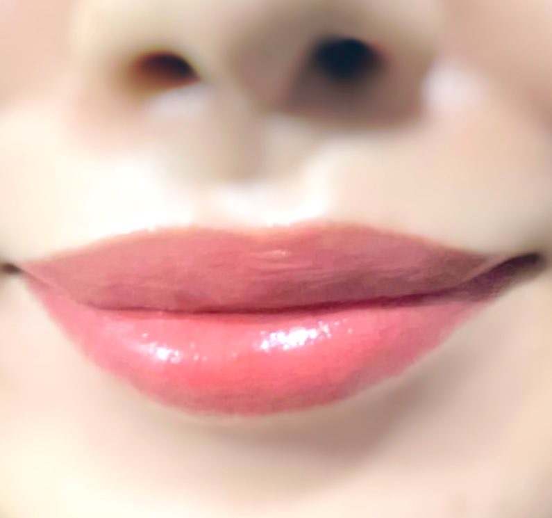 カラーラスティンググロウスティック/ETUDE/口紅を使ったクチコミ（2枚目）