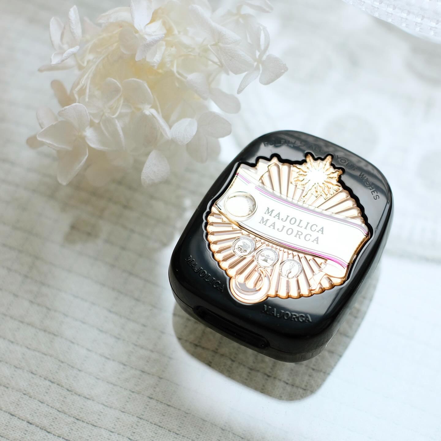 ずっと気になってたこのこ、getしました...👏
こんにちは、ソイラテです ☕𓈒𓏸︎︎︎︎
⁡
┈┈┈┈┈┈┈┈┈┈┈┈┈┈┈┈┈┈┈┈┈┈
⁡
MAJOLICA MAJORCA
マジョリカ マジョルカ プレストポアカバー 10g
⁡