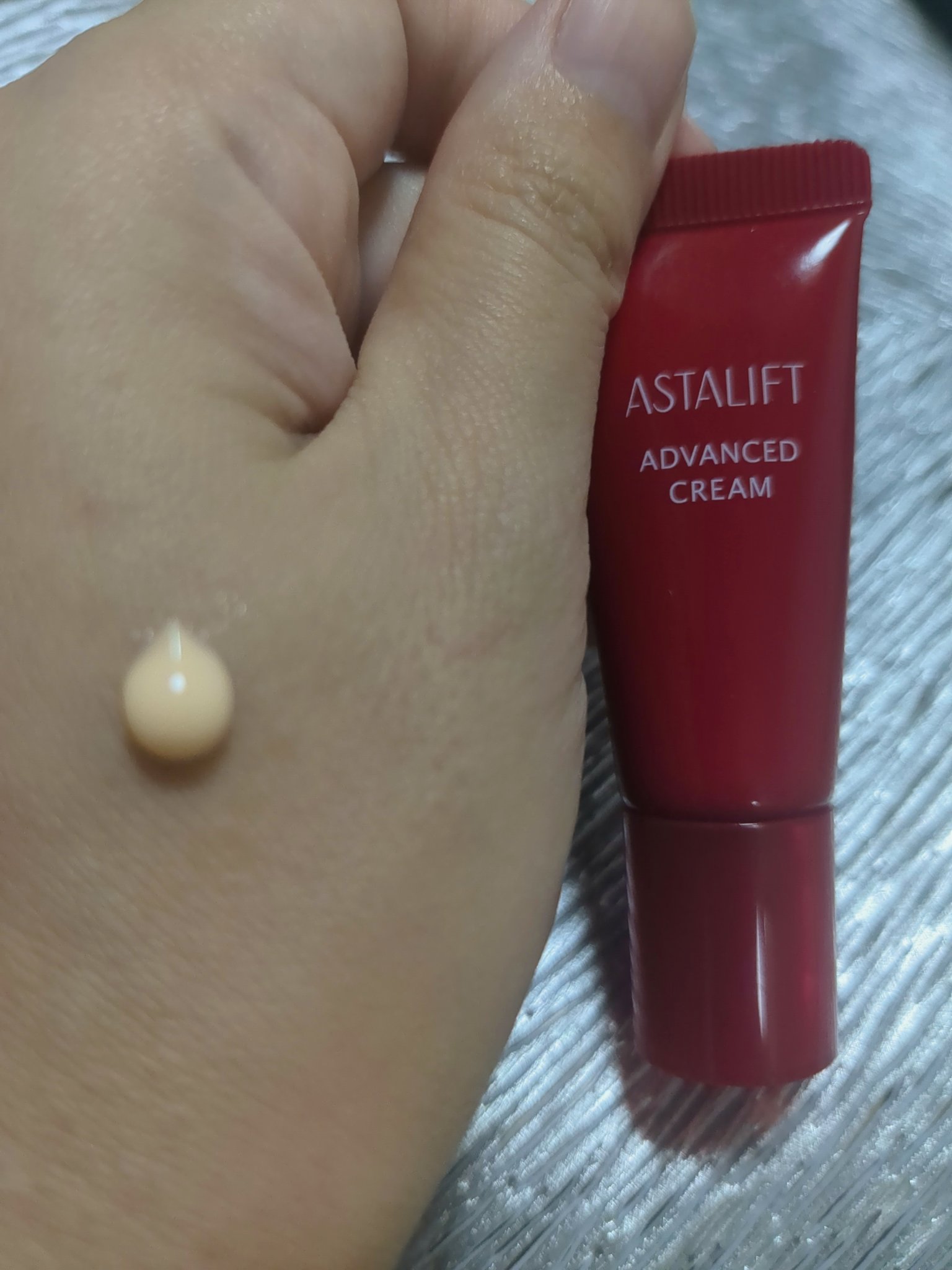 アドバンスドクリーム 本品 30g/アスタリフト/フェイスクリームを使ったクチコミ（2枚目）