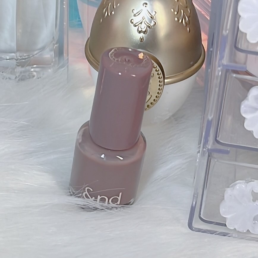 アンドバイロムアンド　グラッシードロップネイル/&nd by rom&nd/マニキュアを使ったクチコミ（3枚目）