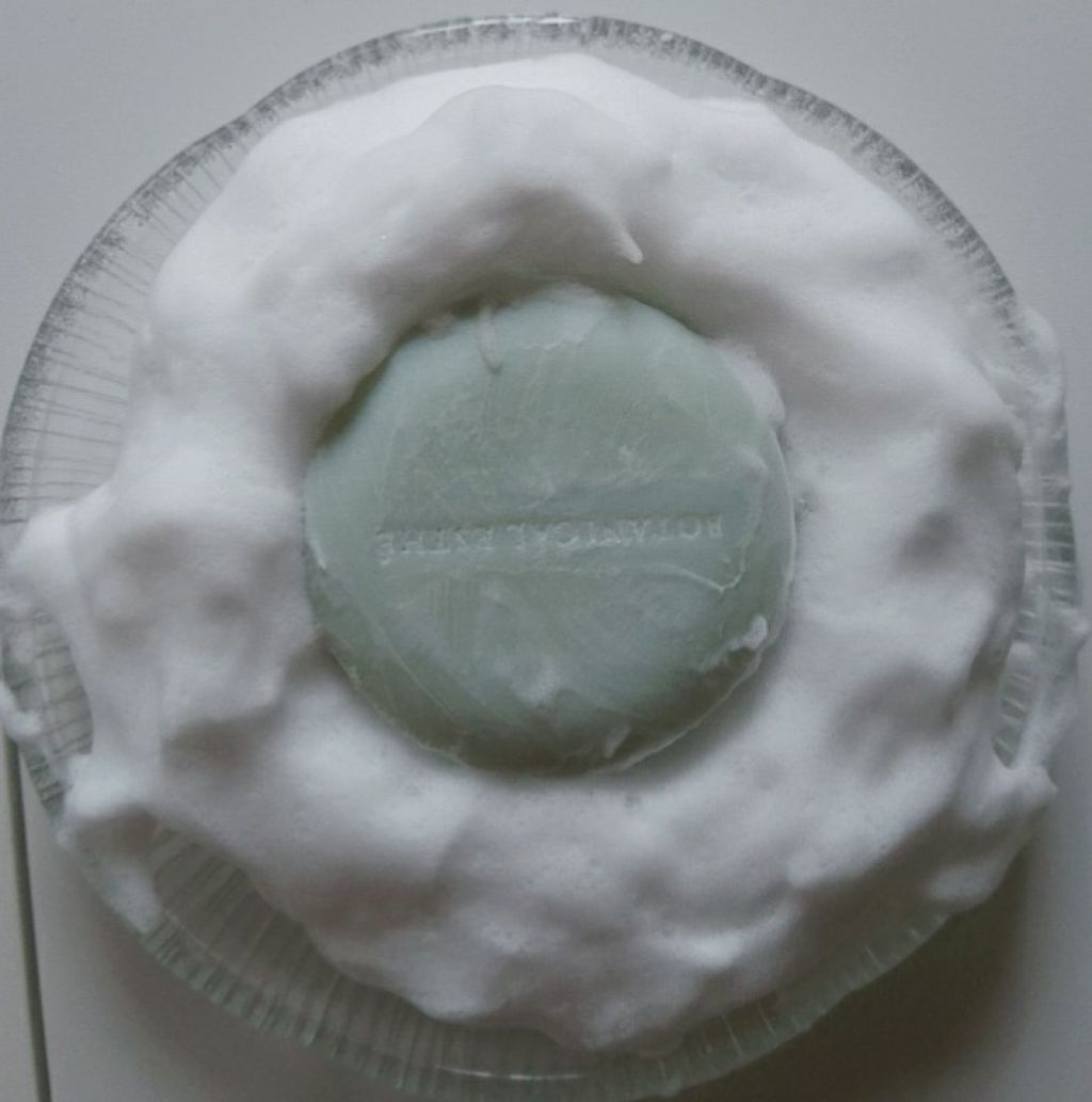 ボタニカルクレイソープ/BOTANICAL ESTHE/洗顔石鹸を使ったクチコミ（1枚目）