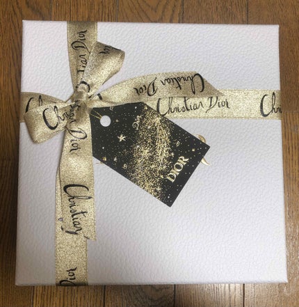 ディオリフィック グリッター トップ コート/Dior/ネイルトップコートを使ったクチコミ(5枚目)