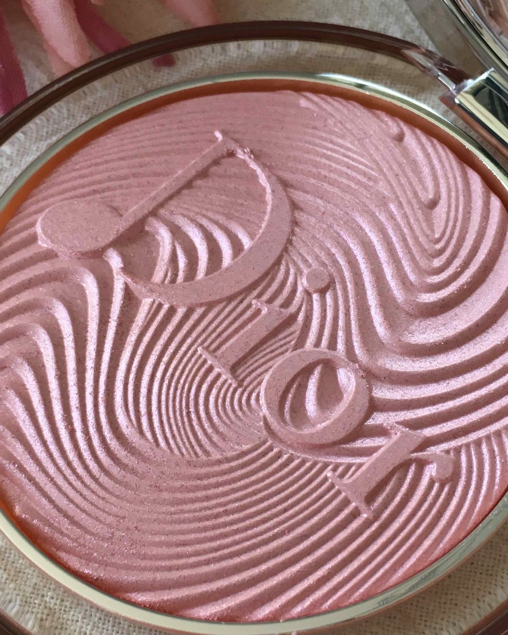 ディオールスキン ミネラル ヌード ルミナイザー パウダー<グロウ バイブス>/Dior/プレストパウダーを使ったクチコミ(2枚目)