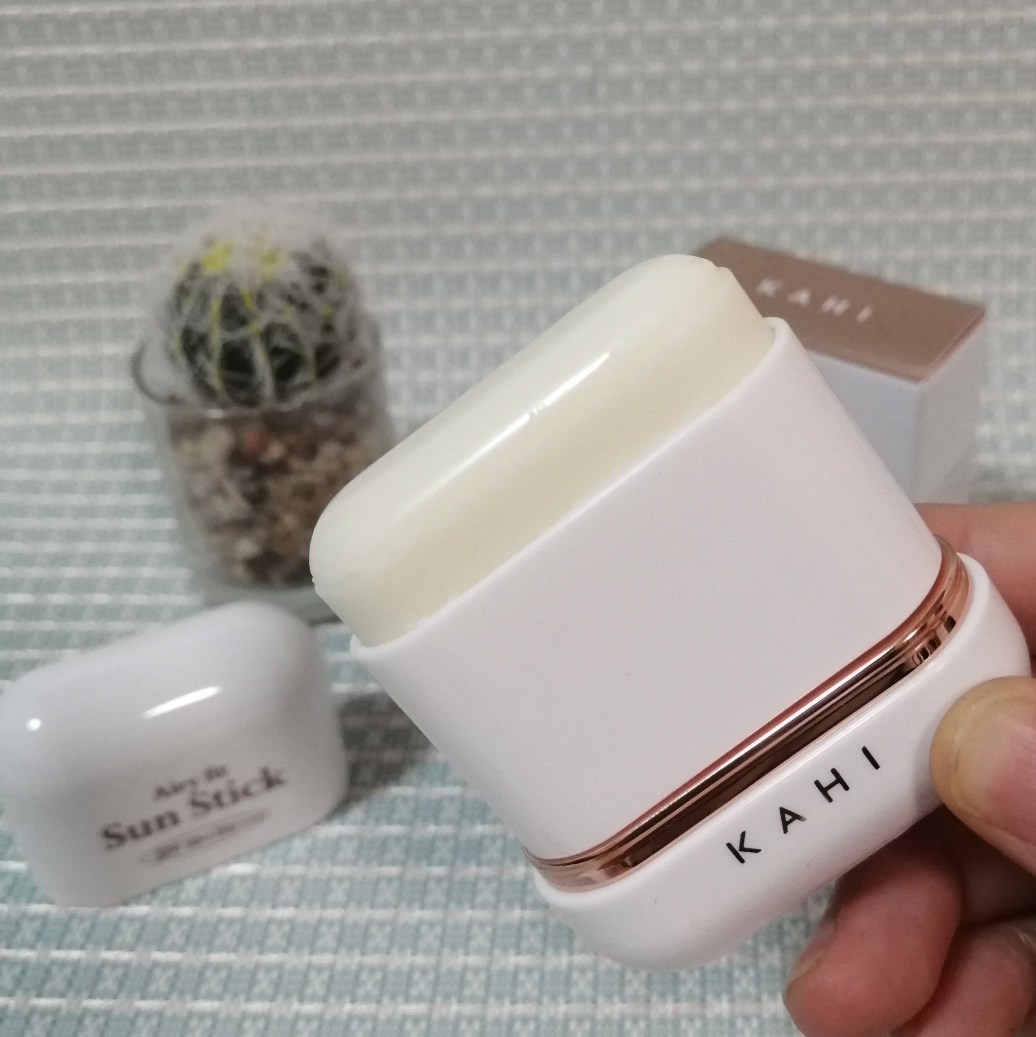 エアリーフィットサンスティック/KAHI/日焼け止めスティックを使ったクチコミ（2枚目）