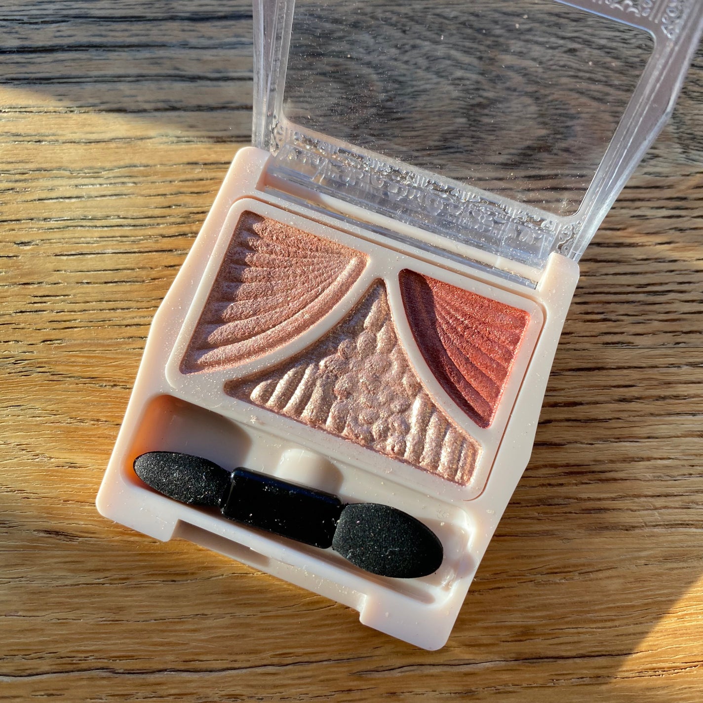 ジューシーピュアアイズ/キャンメイク/アイシャドウパレットを使ったクチコミ(2枚目)