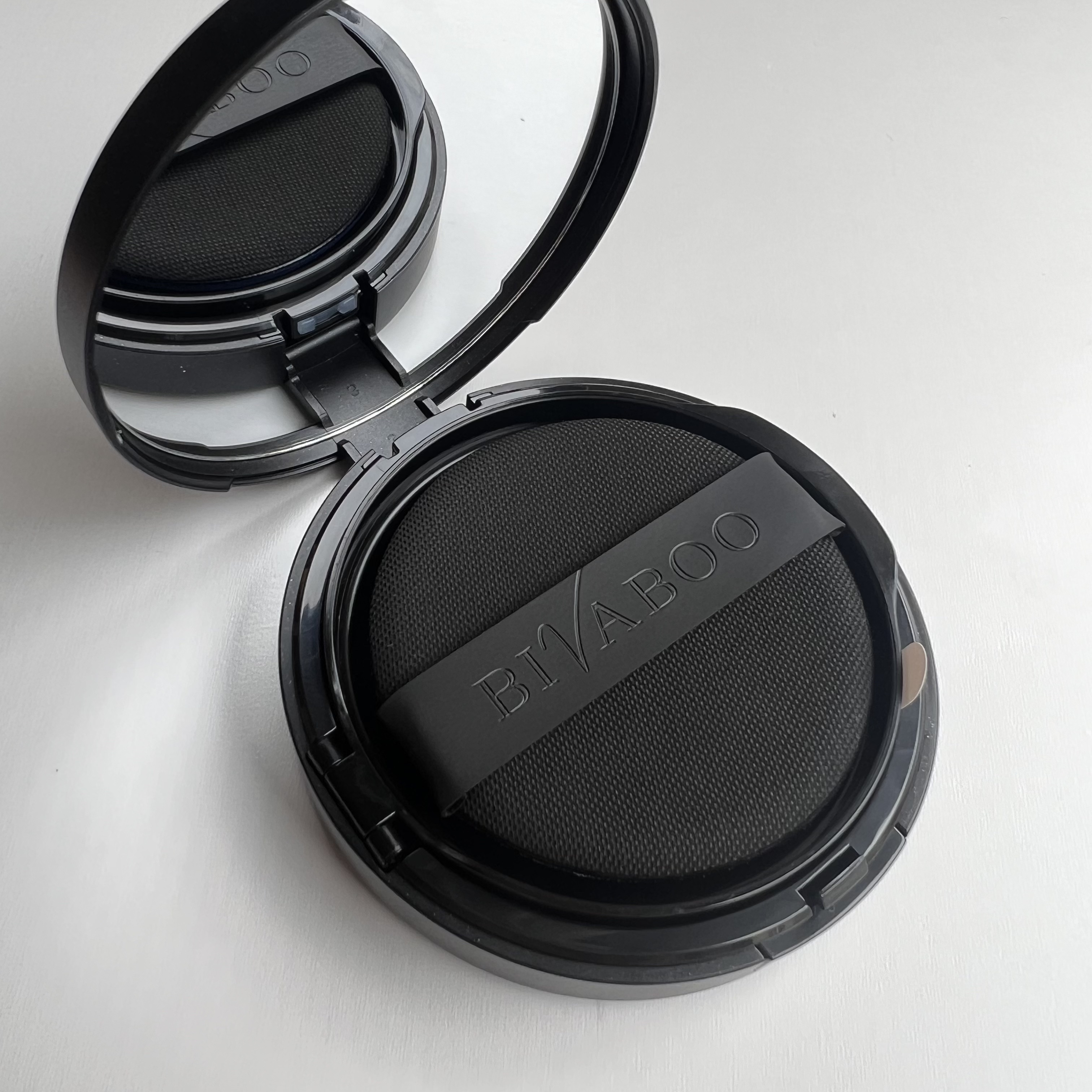 ベルベットジュエルクッション/BIVABOO/クッションファンデーションを使ったクチコミ（3枚目）