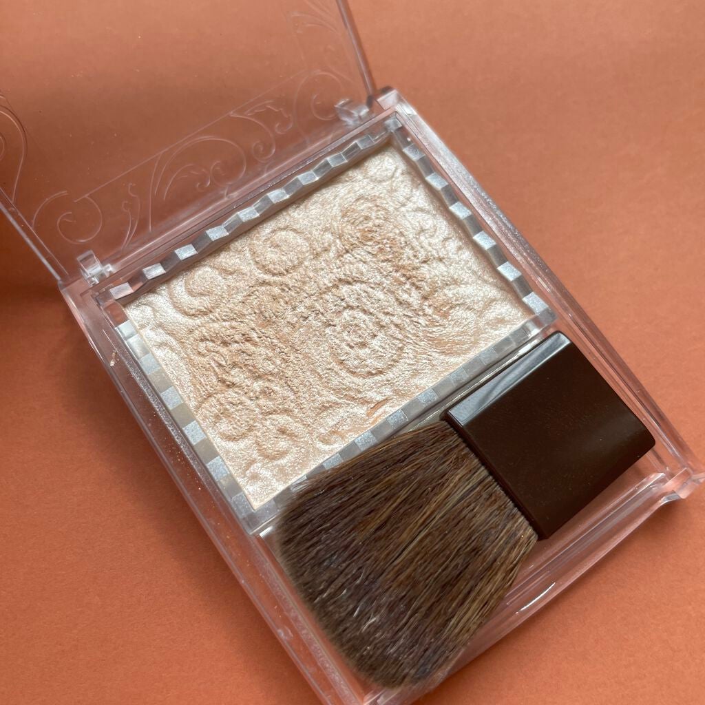 パールグロウハイライト/CEZANNE/パウダーハイライトを使ったクチコミ(3枚目)