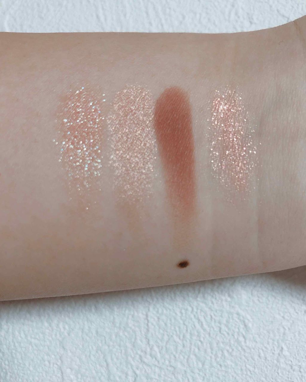 アディクション ザ アイシャドウ/ADDICTION/単色アイシャドウを使ったクチコミ（2枚目）