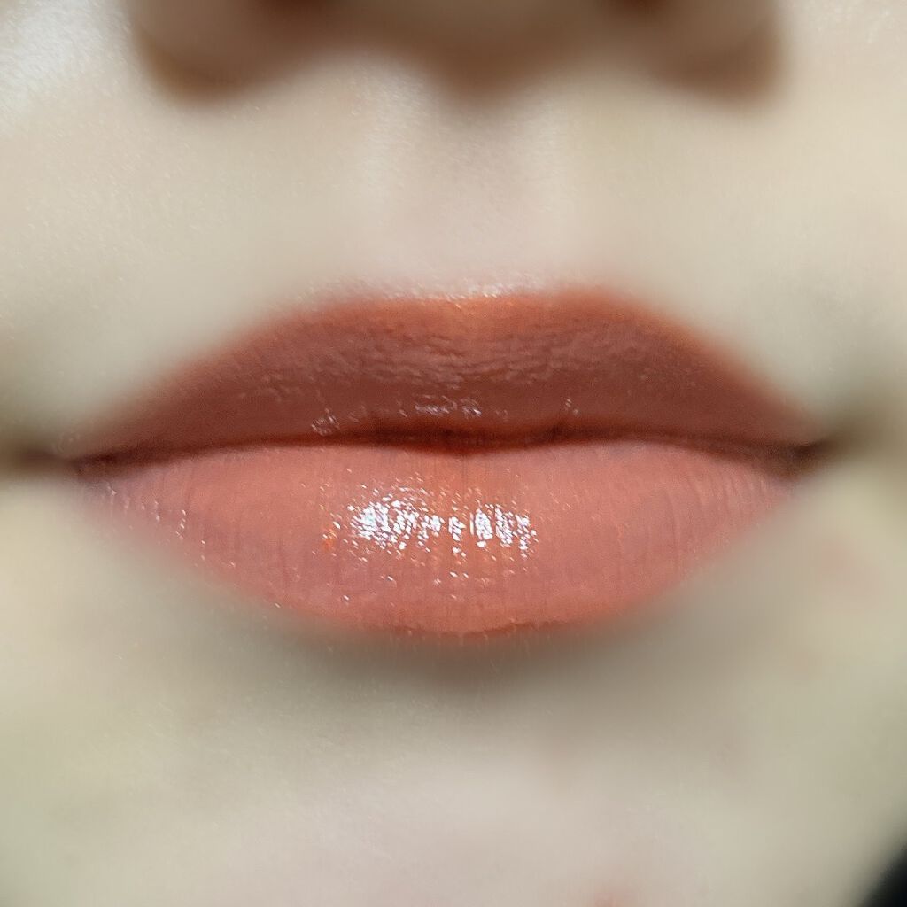 プレンティ オブ パウト プランピング リップスティック パウト アンド アバウト/M・A・C/口紅を使ったクチコミ（3枚目）