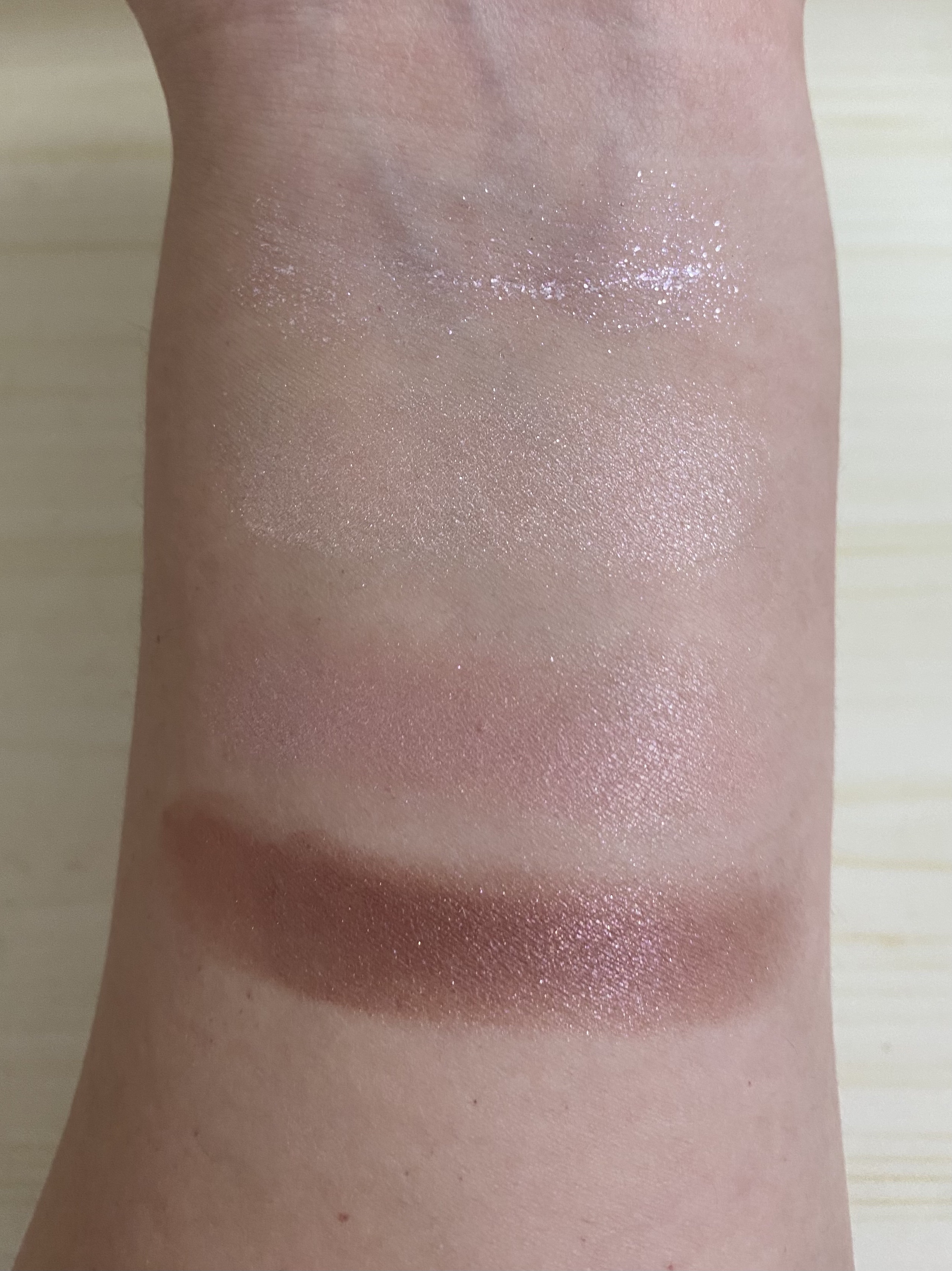 ベージュトーンアイシャドウ/CEZANNE/アイシャドウパレットを使ったクチコミ（2枚目）