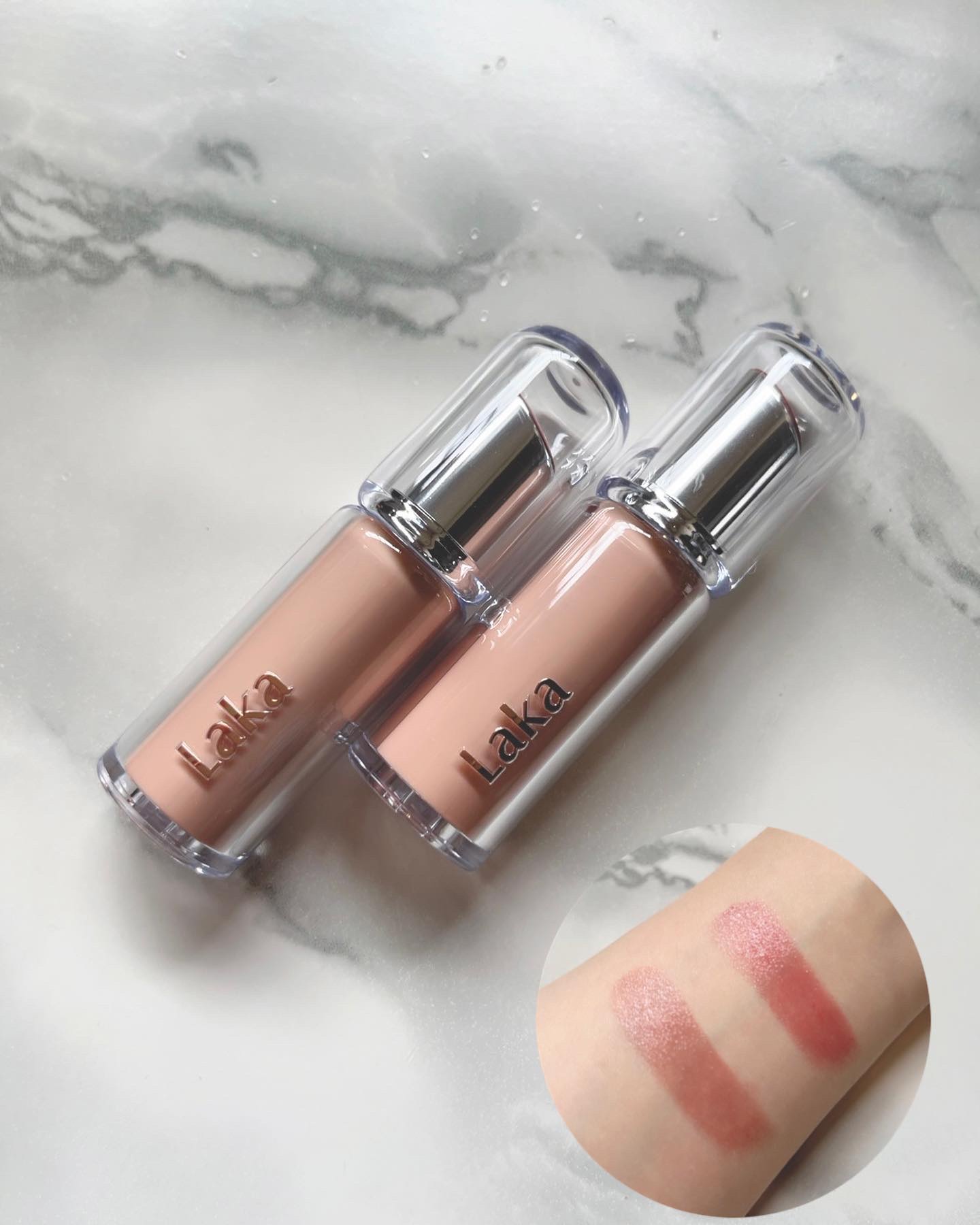 ・ ＼ベスコスリップ💄❤️／ ・ @laka.official 
#ボンディンググロウリップスティック
201 ミロ
202 ボーイ ・ ・
1＋1のプレオーダーの時にポチった💄
もうね。大好きすぎる🥹🫶❤️
・
塗り心地とむっちり