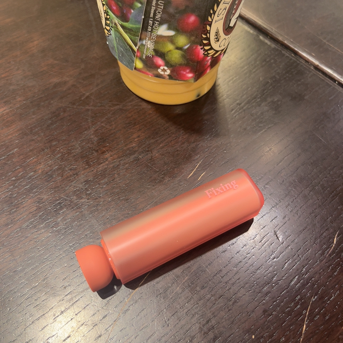 フィクシングティントバー ミルクキャラメル/ETUDE/リップティントを使ったクチコミ（1枚目）