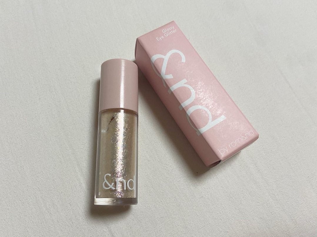 アンドバイロムアンド グラッシーアイグリッター/&nd by rom&nd/グリッターを使ったクチコミ(1枚目)