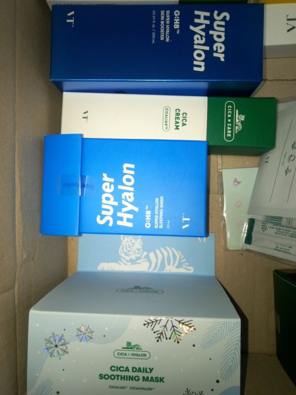 みやび on LIPS 「VTシカシリーズの福袋です🥰かなり多いです👍欲しかった商品も入..」(2枚目)