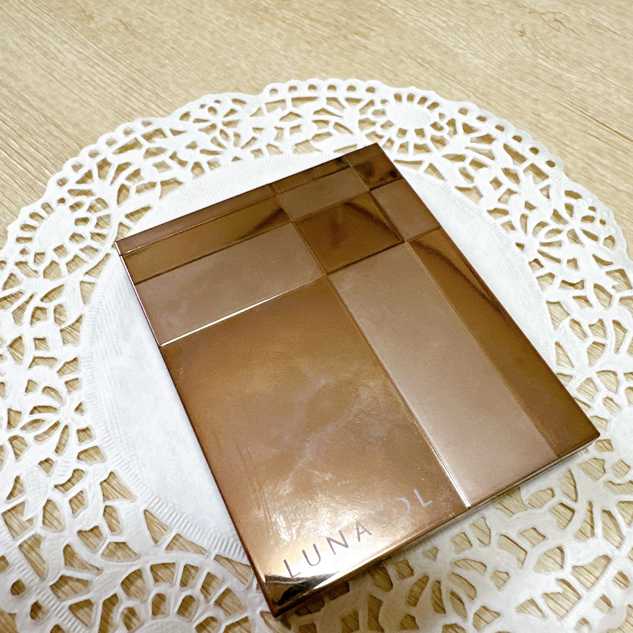 スキンモデリングアイズ 02 Beige Orange/LUNASOL/アイシャドウパレットを使ったクチコミ（2枚目）